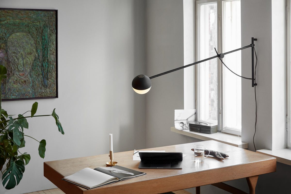 Balancer wall workdesk landscape photo Chris Tonnesen