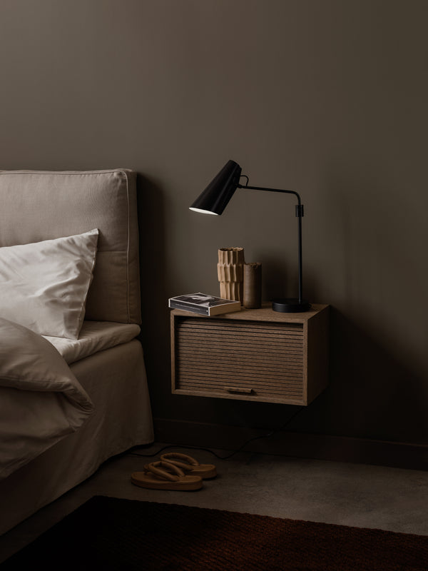 Birdy table lamp swing bedside Hifive Photo Einar Aslaksen