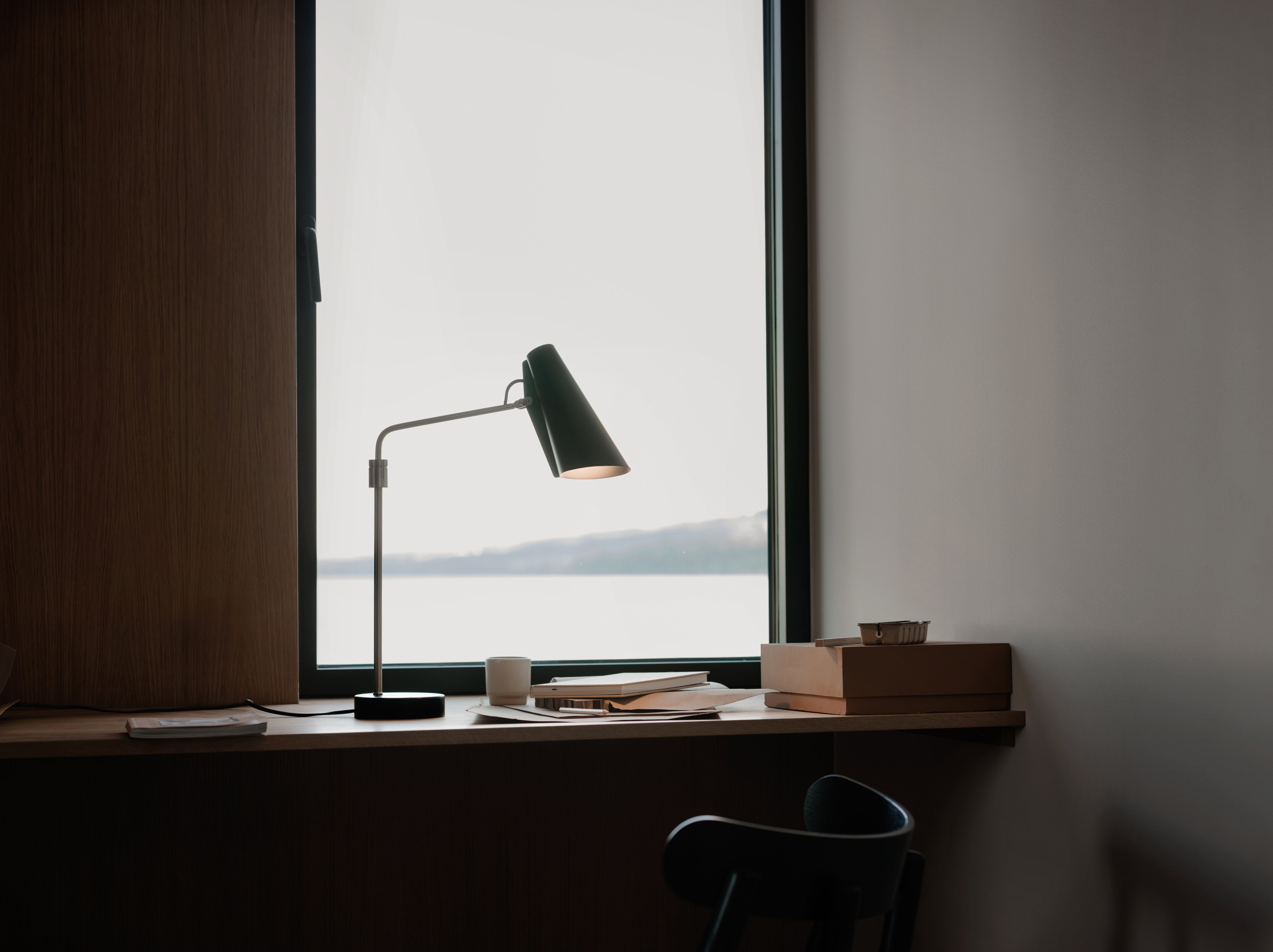 Birdy swing table lamp