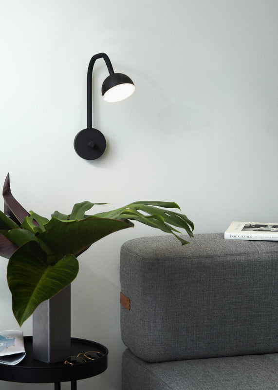 Blush black with sofa photo Chris Tonnesen