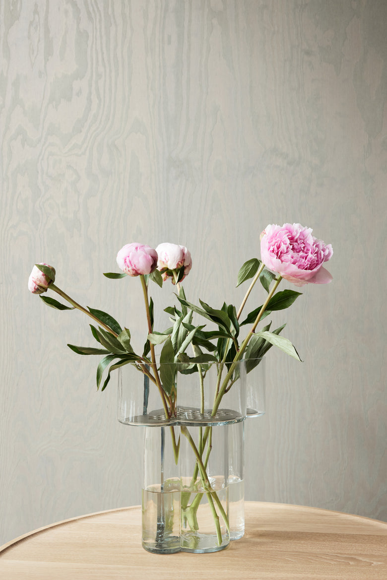 Fab vase transparent Ph Sara Spilling