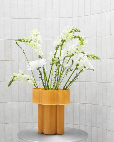 Fab vase yellow Ph Sara Spilling