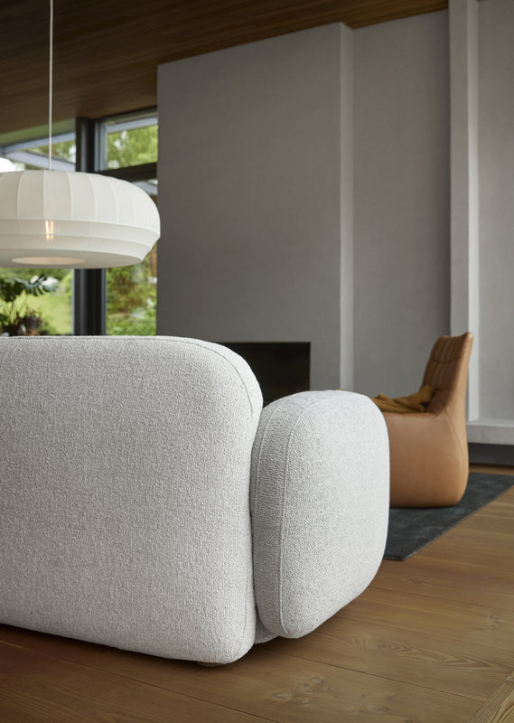 Gem sofa detail back Moss11 ph Chris Tonnesen