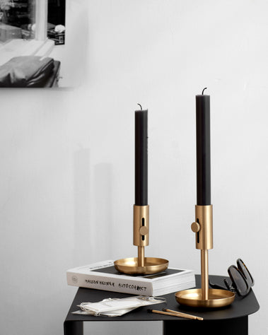 Granny candle holder