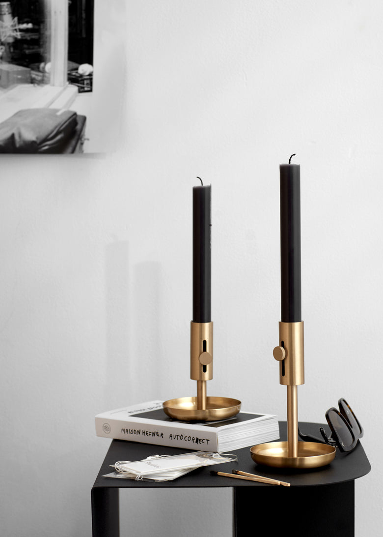 Granny candle holder