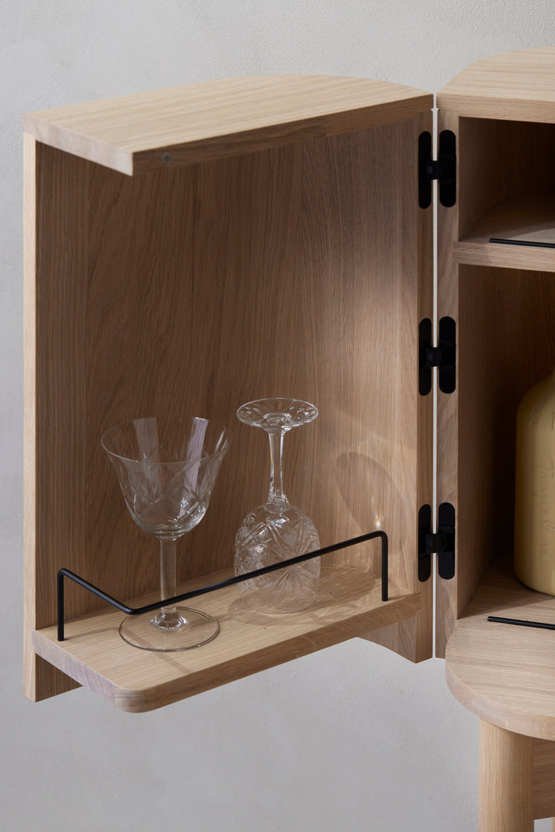 Loud bar cabinet