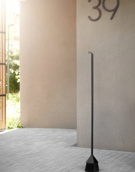 Mim black standing outside Photo Chris Tonnesen 3bc628c8 239f 4e2a bbab 585385db8b01