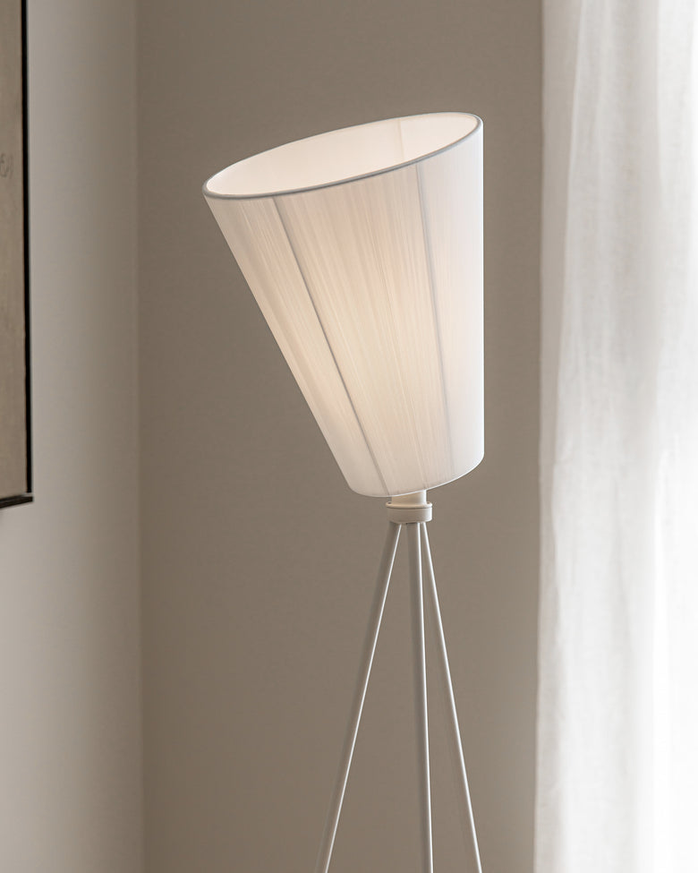 Oslo Wood floor lamp