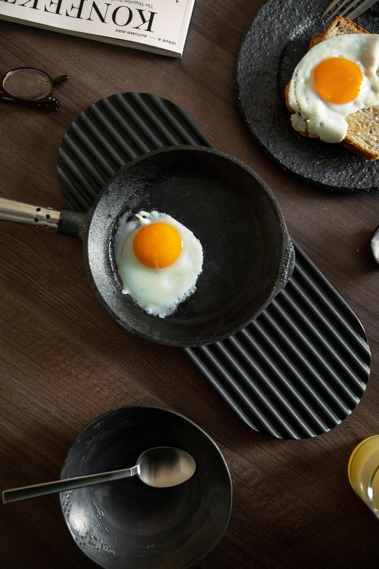 Podium black L40 breakfast top view ph PO Solvberg