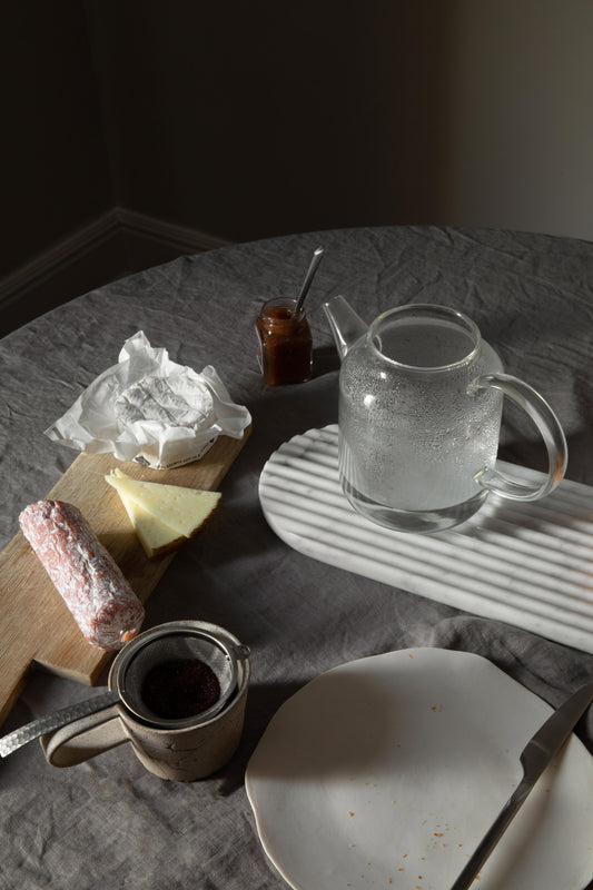 Podium white dining table ph PO Solvberg