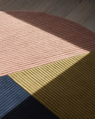 Row rug circular trio