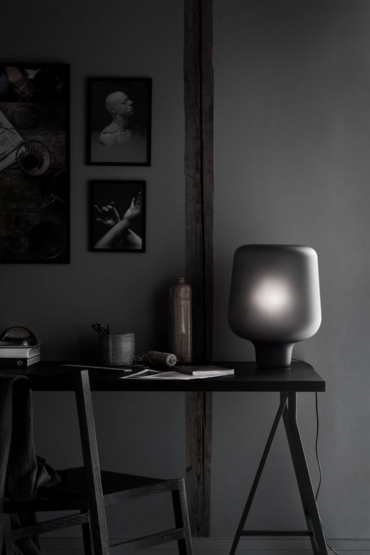 Say My Name Table Smoked grey matt Chris Tonnesen