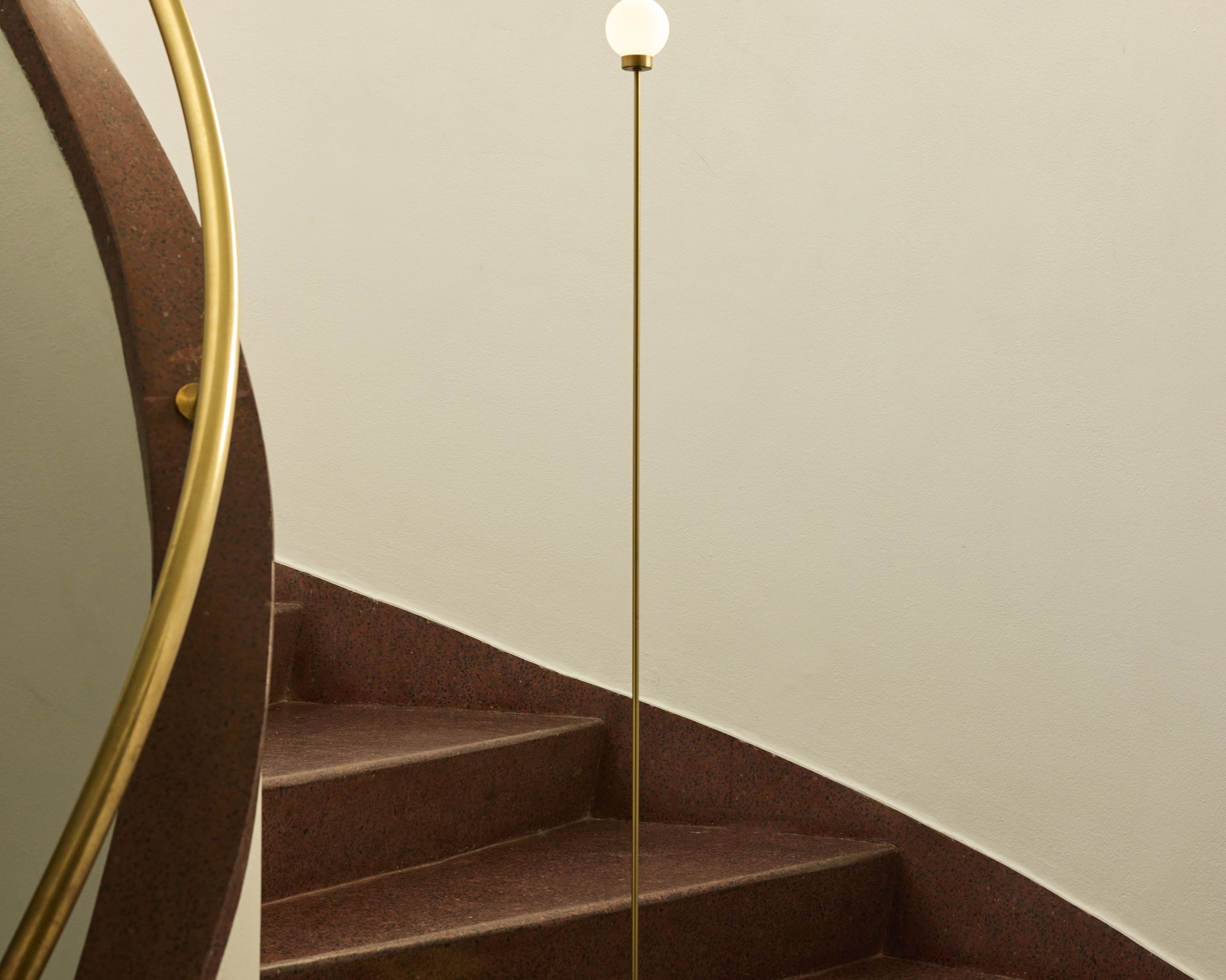 Snowball portable floor lamp