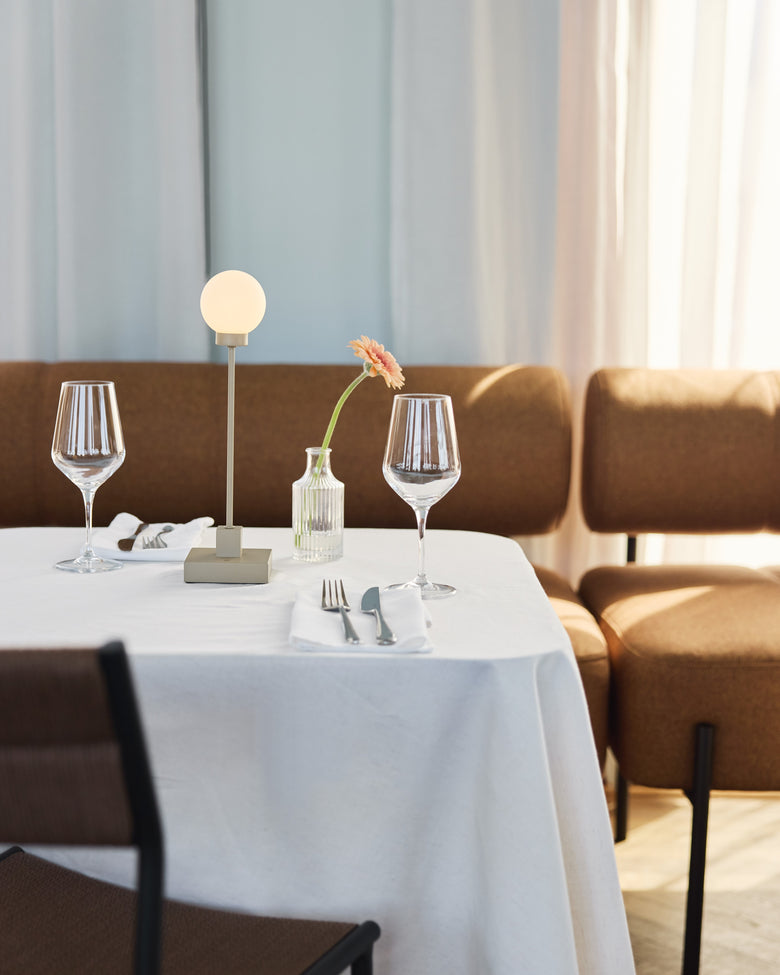 Snowball portable table lamp