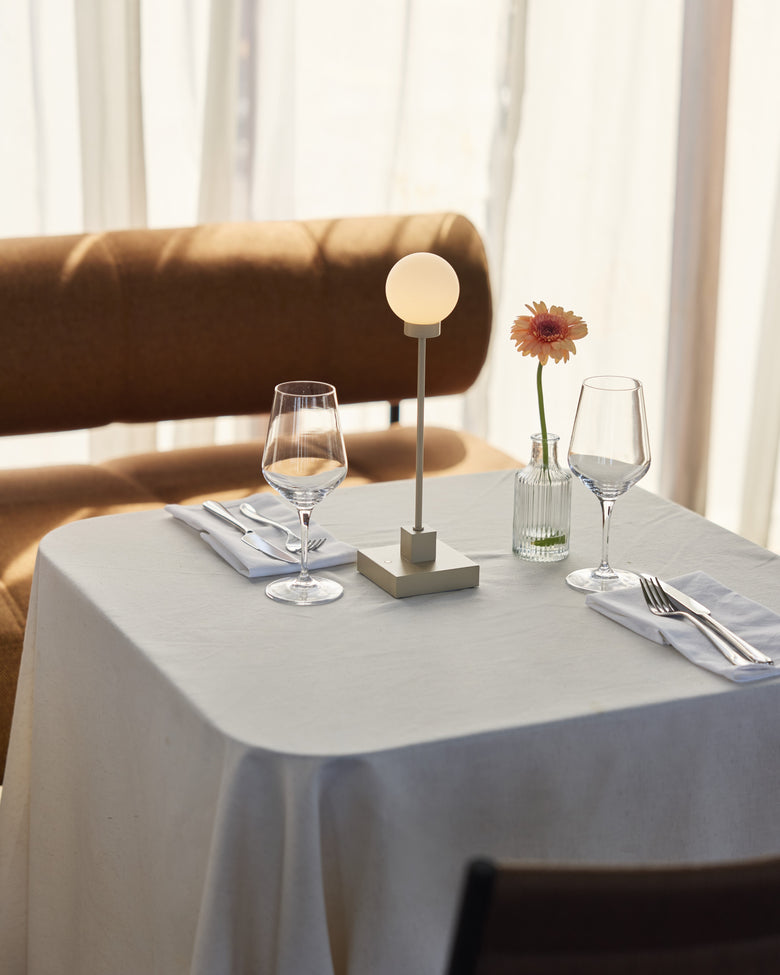 Snowball portable table lamp