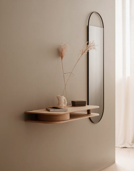 Valet wall console light oak hallway Photo Einar Aslaksen